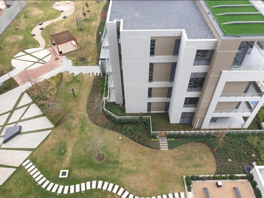 Menlyn Maine Apartments Pretoria Exterior photo