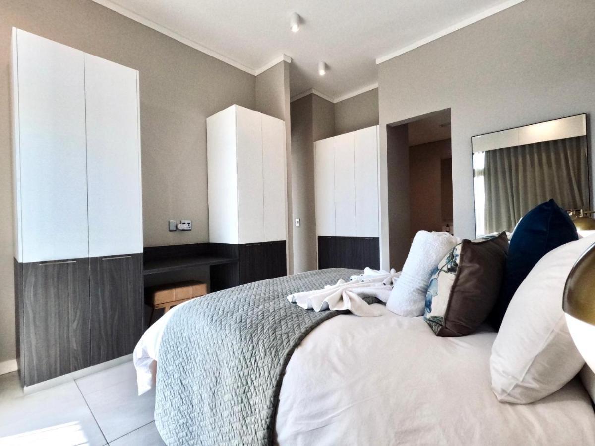 Menlyn Maine Apartments Pretoria Exterior photo